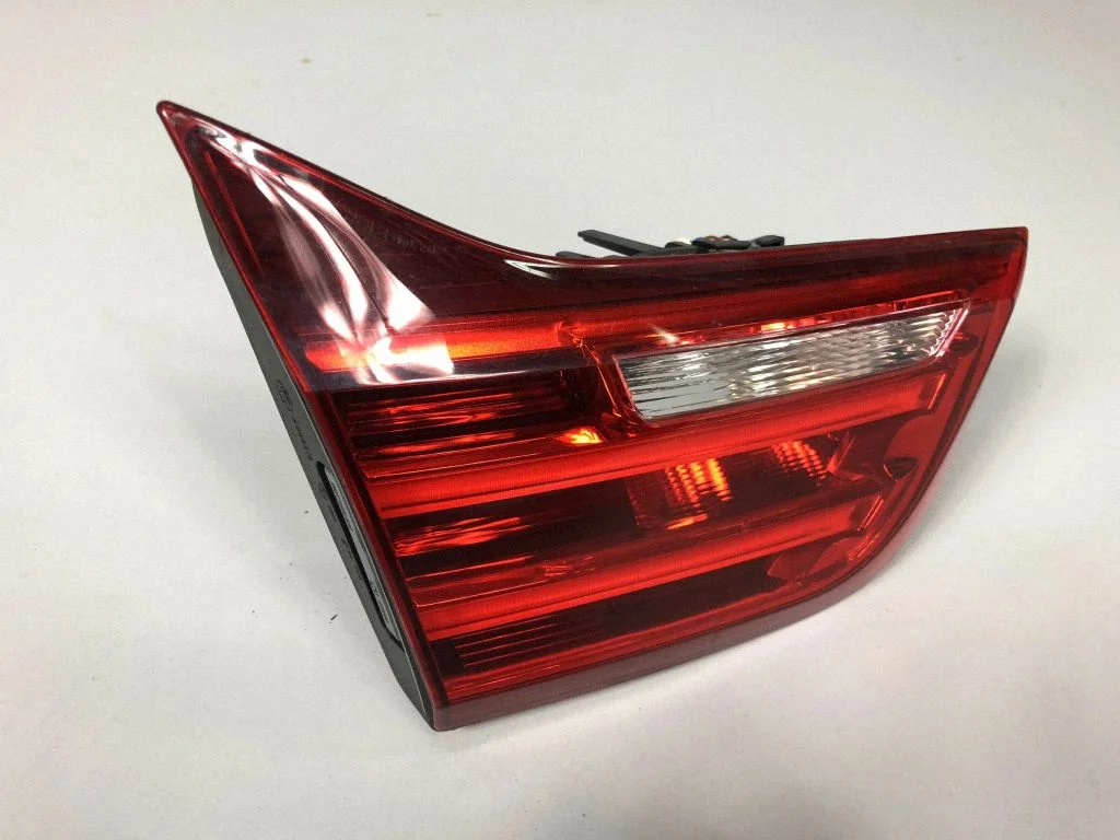 Lampa tylna w klapie – BMW Seria 4 F32 F33 (2013-2020)