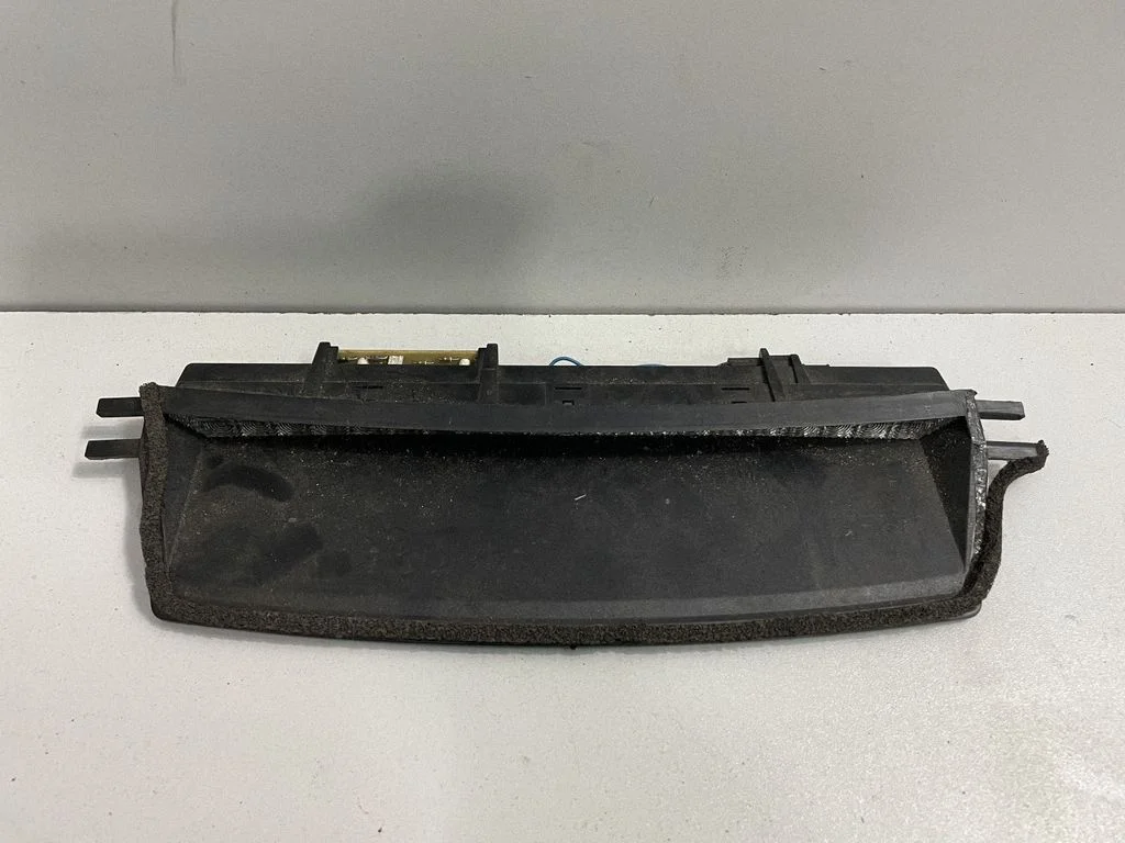 Third/center stoplight – BMW 3 Series E46 (1998-2005)