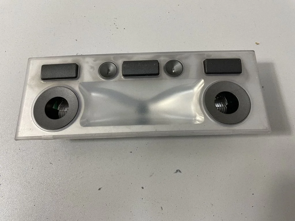 Lampka przednich siedzeń – BMW Seria 7 E65 E66 (2001-2008)