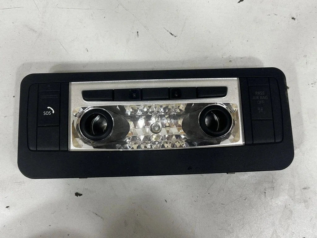 Front seat light 9225699