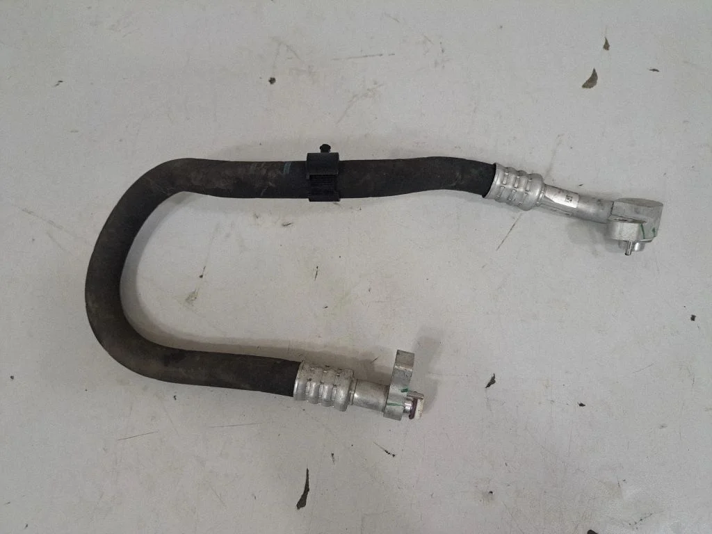 Kliimaseadme toru / voolik – BMW 4-seeria F32 F33 (2013-2020)