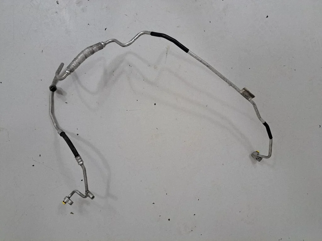 Air conditioning (A/C) pipe/hose 9151740