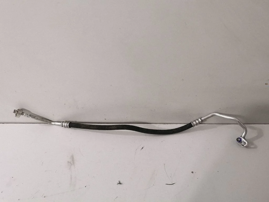 Kliimaseadme toru / voolik – BMW 7-seeria G11 G12 (2015-2022)