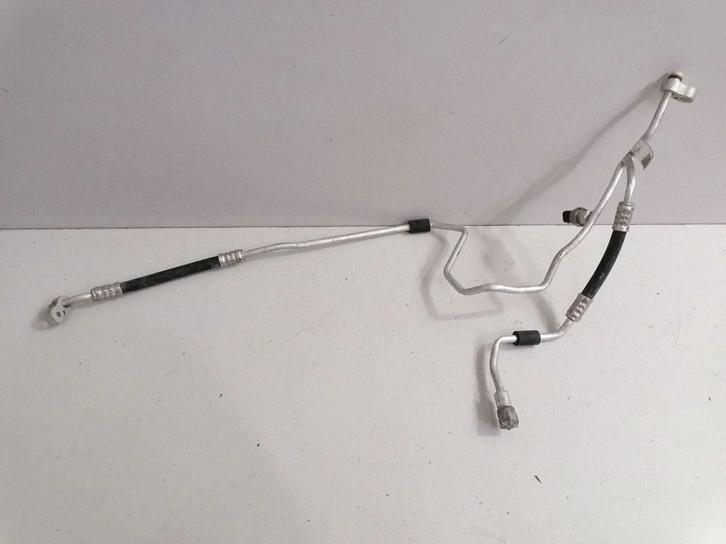 Air conditioning (A/C) pipe/hose – BMW X3 F25 (2010-2017)