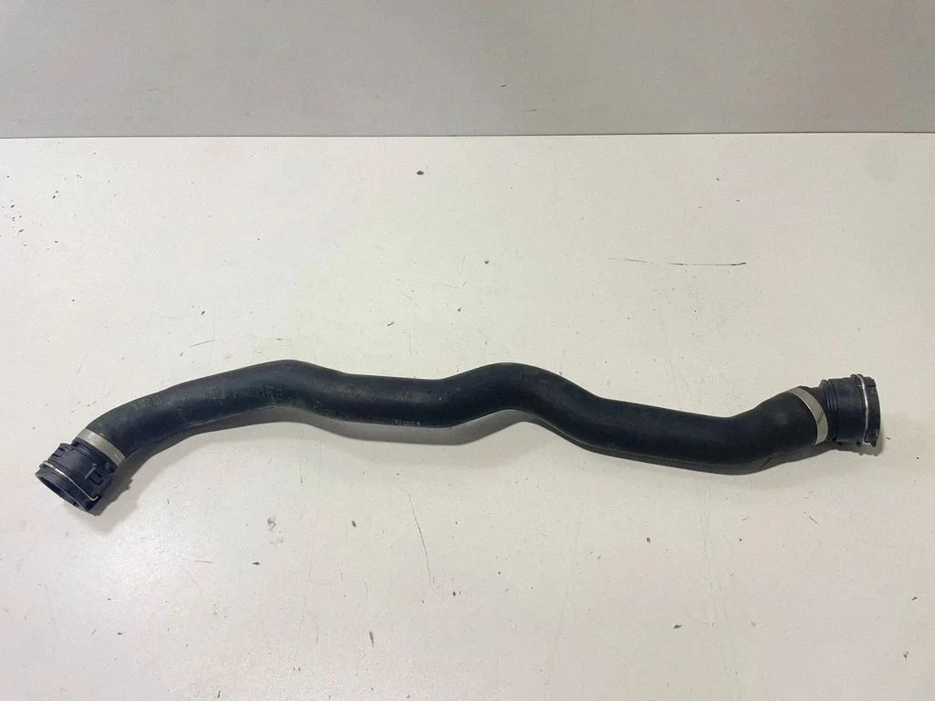 Engine coolant pipe/hose – BMW 4 Series G22 G23 G24 G26 (2020-)