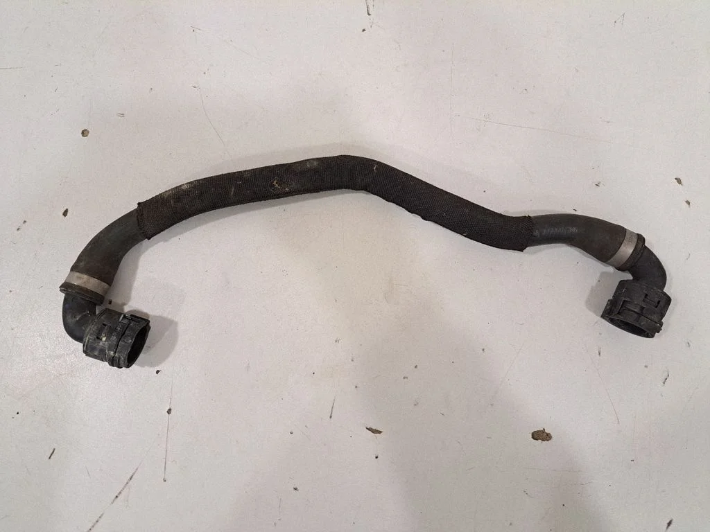 Engine coolant pipe/hose – BMW 5 Series G30 G31 G38 (2016-)