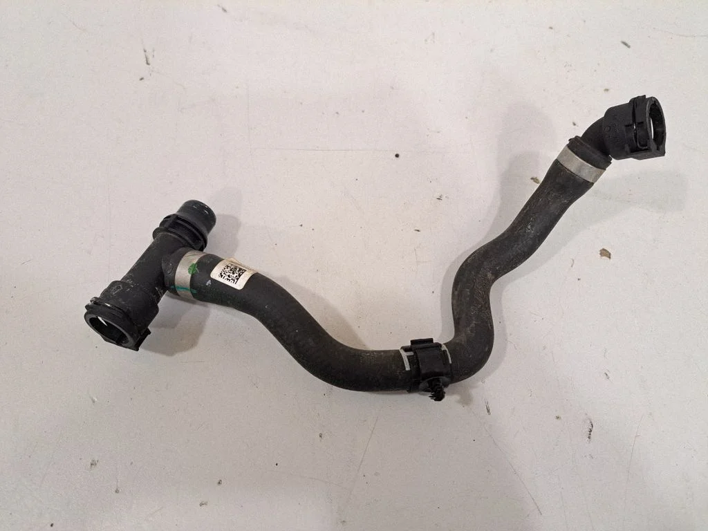 Przewody układu chłodzenia silnika – BMW Seria 3 G20 G21 (2019-)
