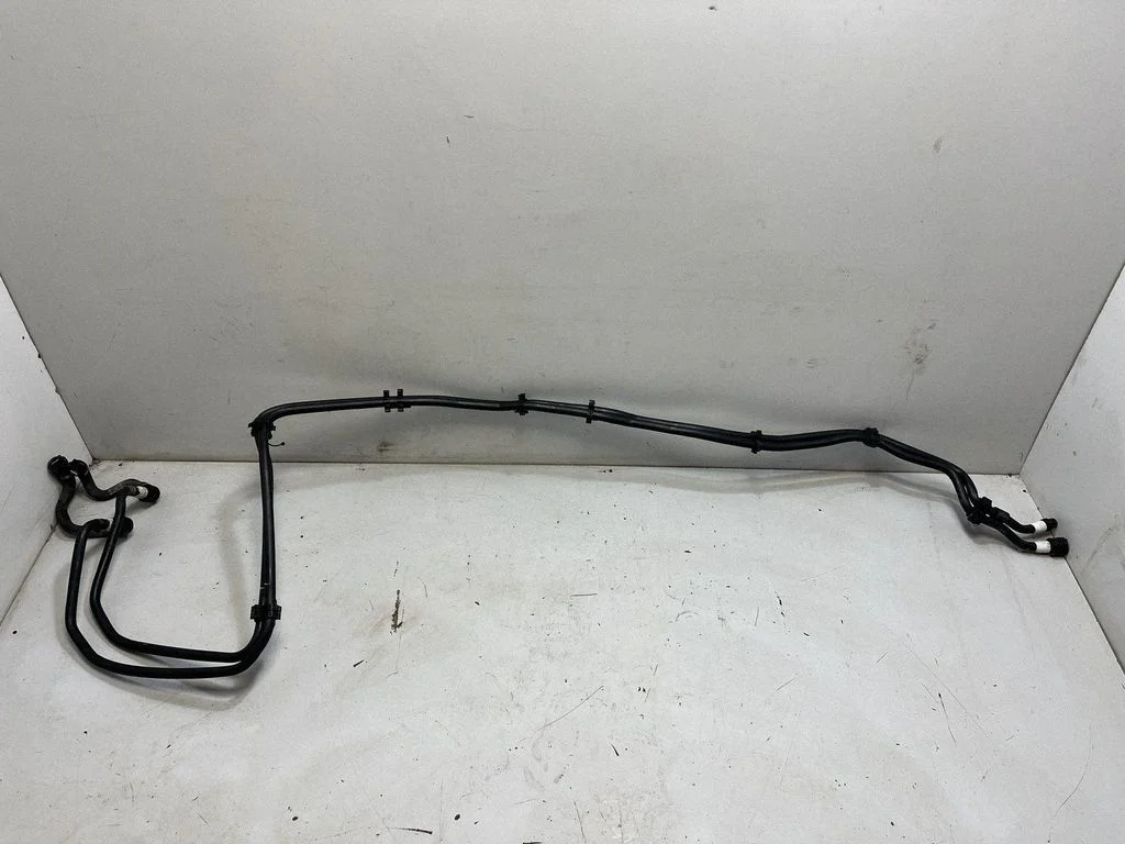 Engine coolant pipe/hose 8475696