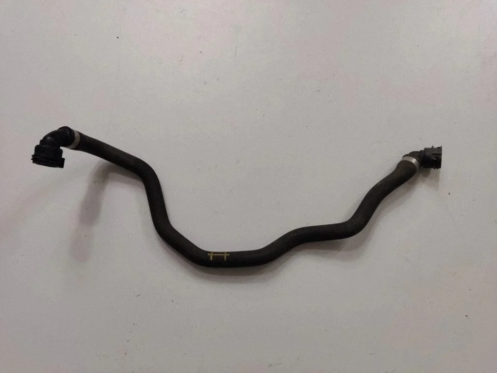 Mootori jahutusvedeliku toru / voolik – BMW 4-seeria F32 F33 (2013-2020)