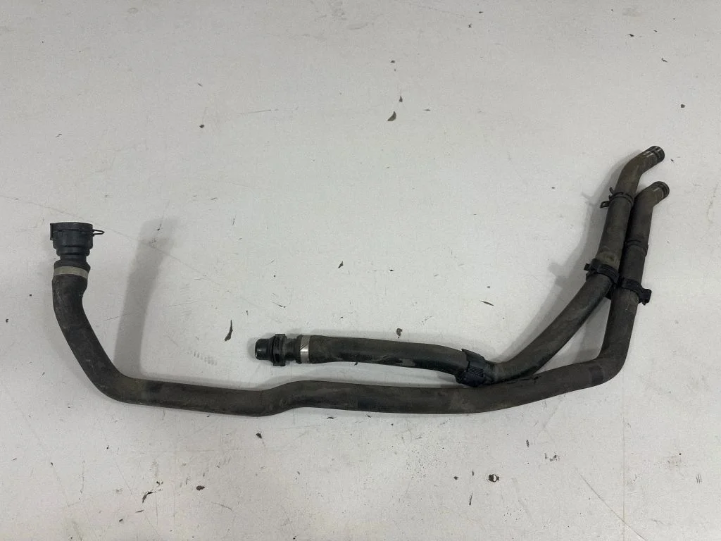 Mootori jahutusvedeliku toru / voolik – BMW 3-seeria F30 F35 F31 (2012-2018)