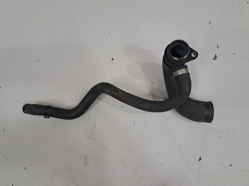 Mootori jahutusvedeliku toru / voolik – BMW 3-seeria F30 F35 F31 (2012-2018)
