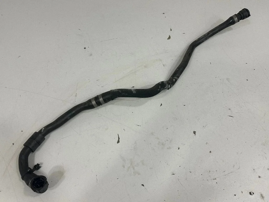 Engine coolant pipe/hose – BMW 5 Series G30 G31 G38 (2016-)