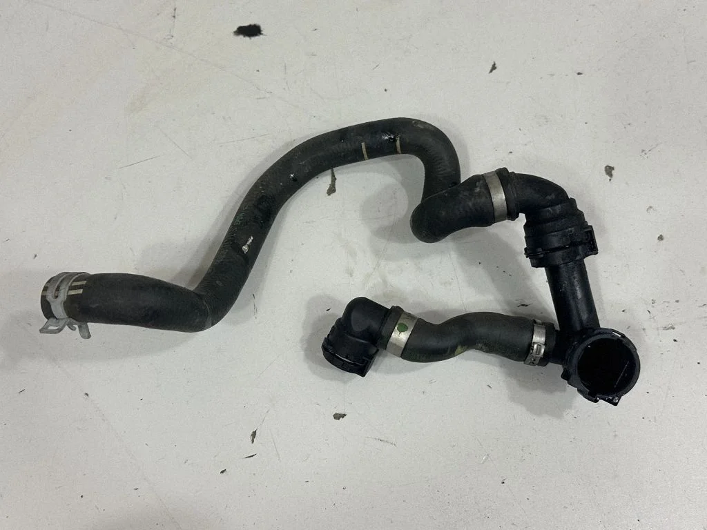 Engine coolant pipe/hose – BMW 5 Series G30 G31 G38 (2016-)
