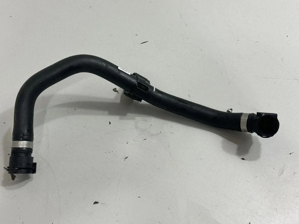 Engine coolant pipe/hose 9475681