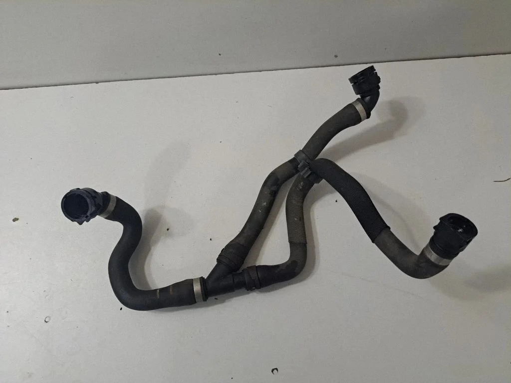 Engine coolant pipe/hose – BMW 4 Series F32 F33 (2013-2020)