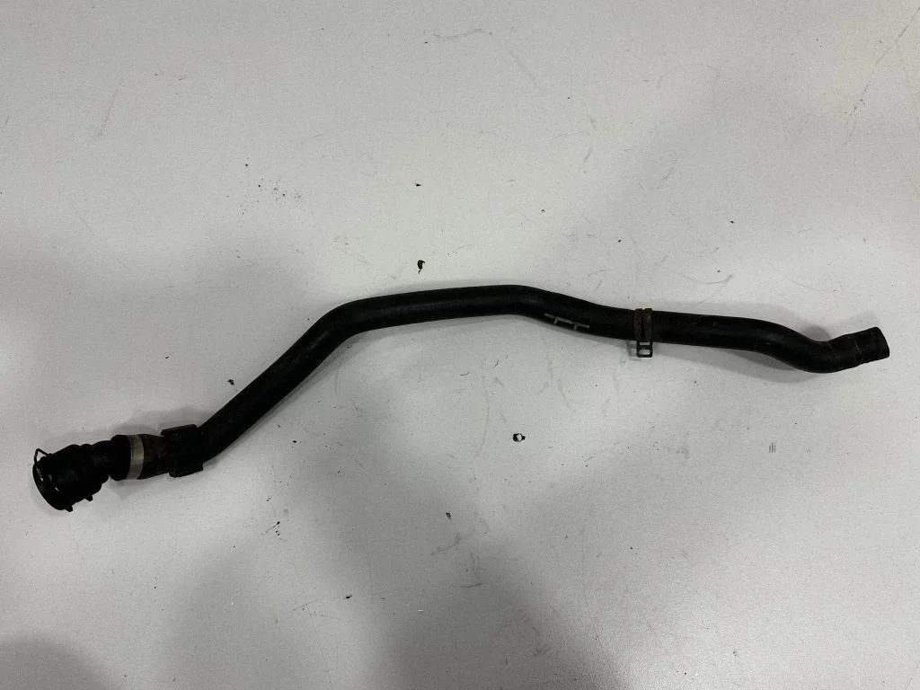 Engine coolant pipe/hose 9208187