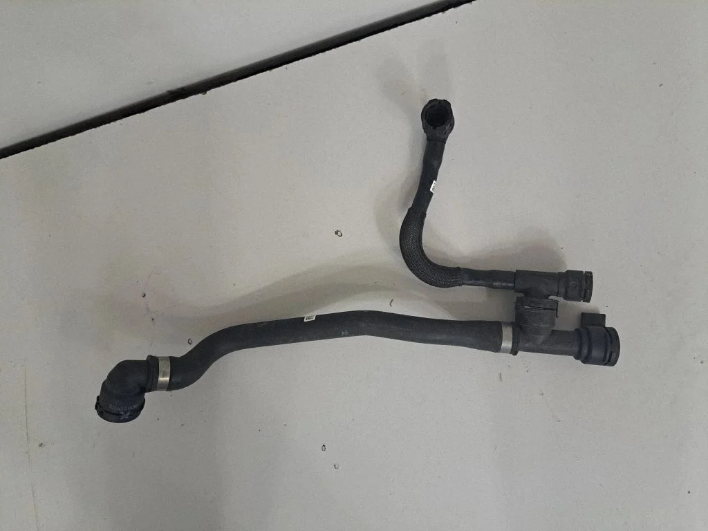 Engine coolant pipe/hose – BMW 5 Series G30 G31 G38 (2016-)