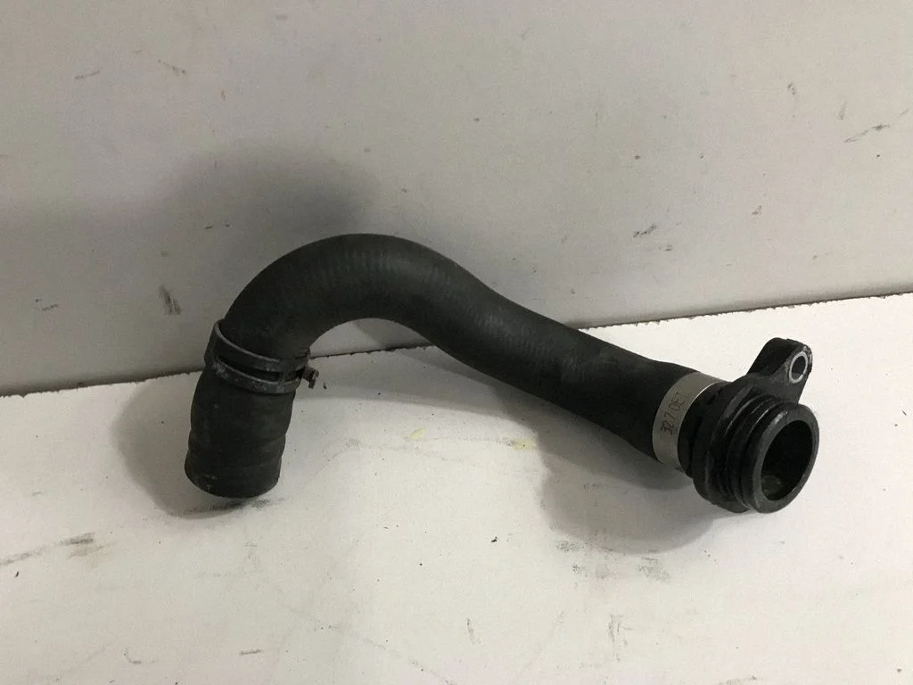 Mootori jahutusvedeliku toru / voolik – BMW 3-seeria F30 F35 F31 (2012-2018)