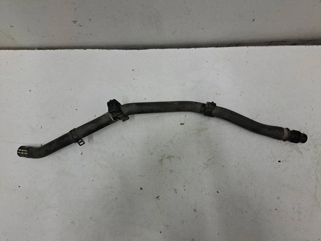 Mootori jahutusvedeliku toru / voolik – BMW 3-seeria F30 F35 F31 (2012-2018)