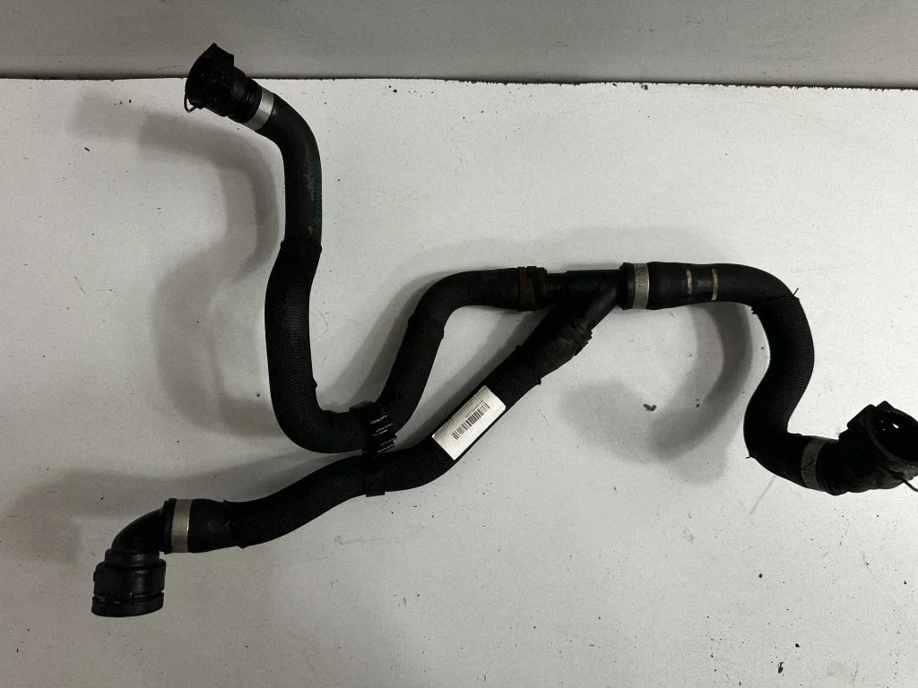 Motora dzesēšanas caurule (-es)/šļūtene (-es) – BMW 3. sērija F30 F35 F31 (2012-2018)