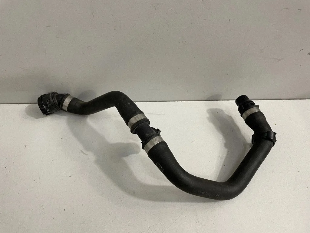 Engine coolant pipe/hose – BMW 7 Series G11 G12 (2015-2022)