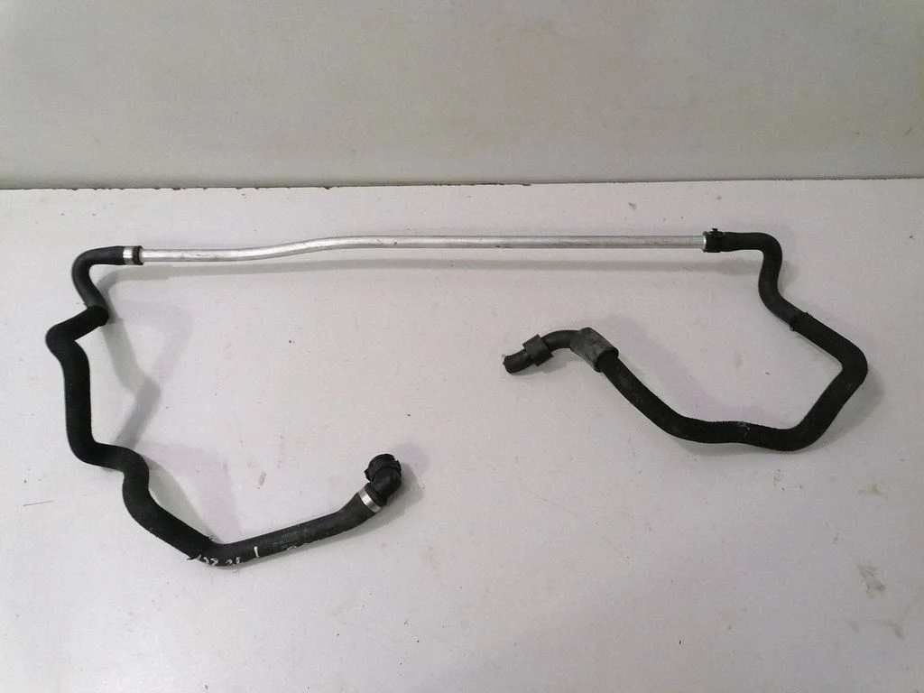 Engine coolant pipe/hose – BMW 6 Series F12 F13 (2010-2018)
