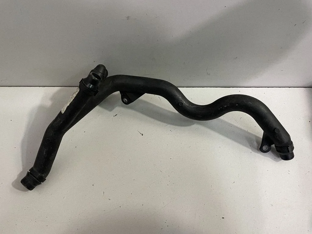 Engine coolant pipe/hose – BMW 5 Series E60 E61 (2004-2010)