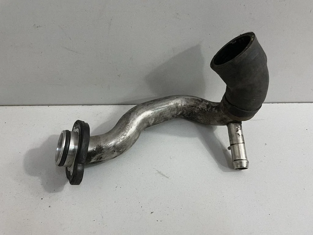 Engine coolant pipe/hose – BMW 3 Series E90 E91 (2005-2012)