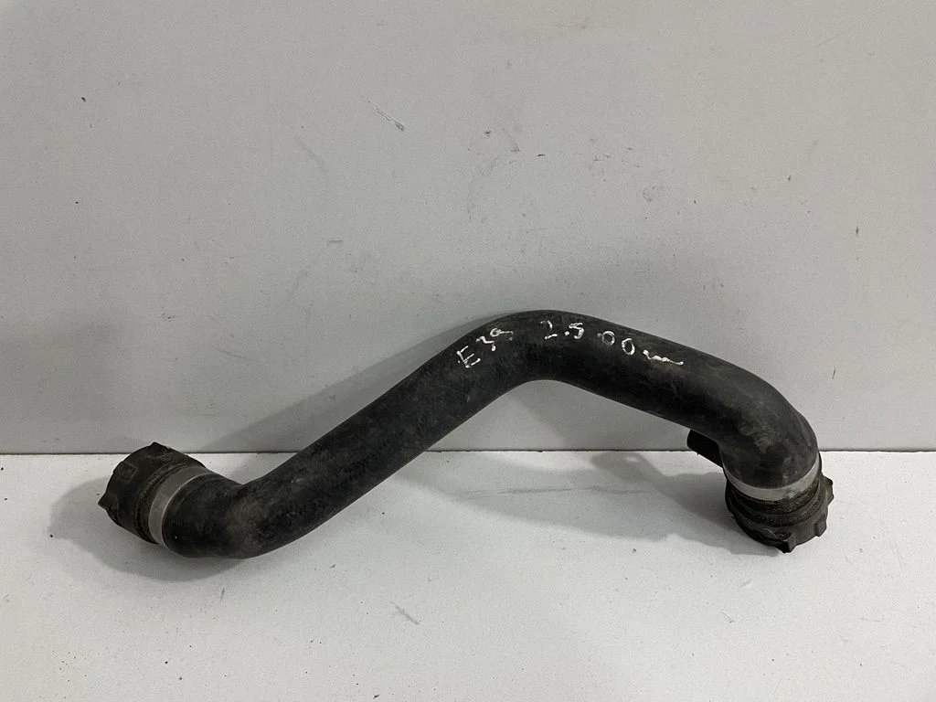 Engine coolant pipe/hose – BMW 5 Series E39 (1996-2003)