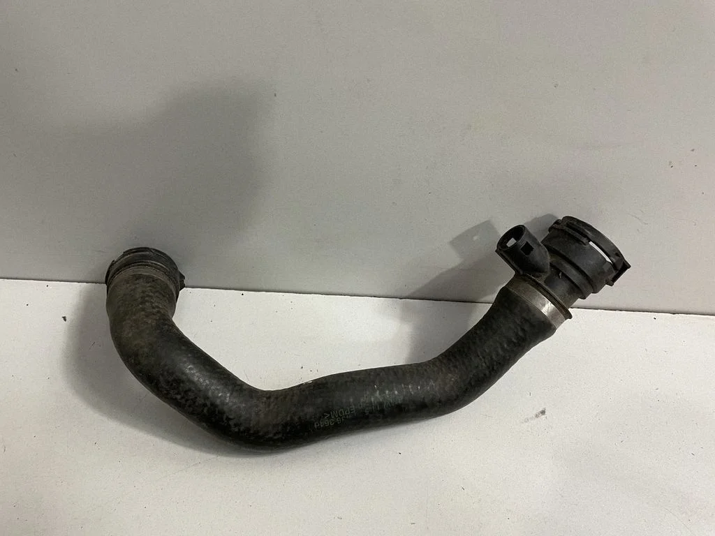 Engine coolant pipe/hose – BMW 5 Series E39 (1996-2003)