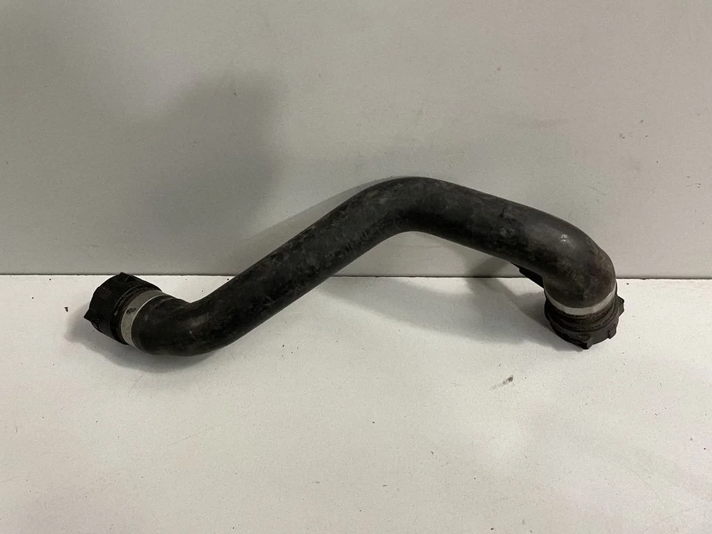 Engine coolant pipe/hose – BMW 5 Series E39 (1996-2003)