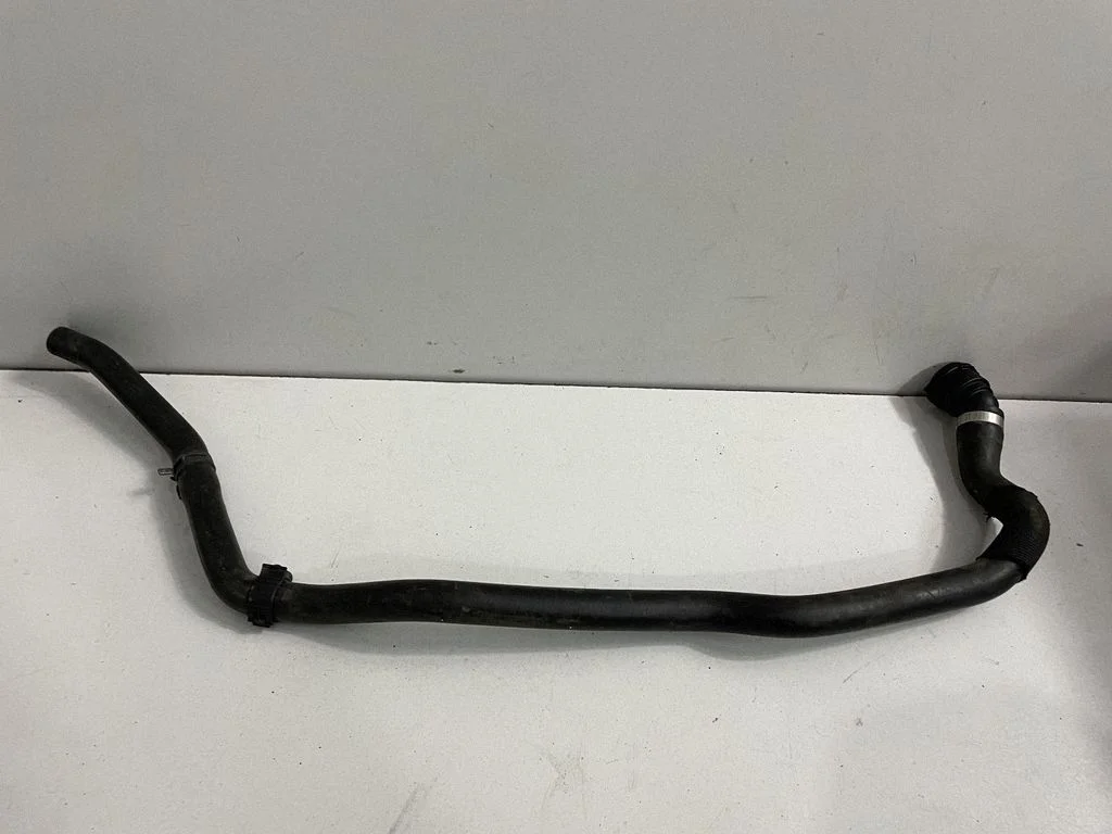 Mootori jahutusvedeliku toru / voolik 9243891 – BMW 2-seeria F22 F23 (2013-2017)