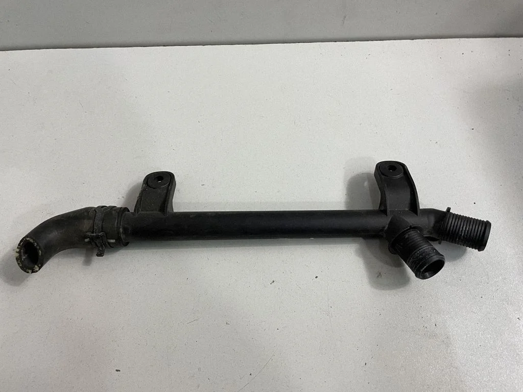Przewody układu chłodzenia silnika – BMW Seria 5 F10 F11 (2009-2016)