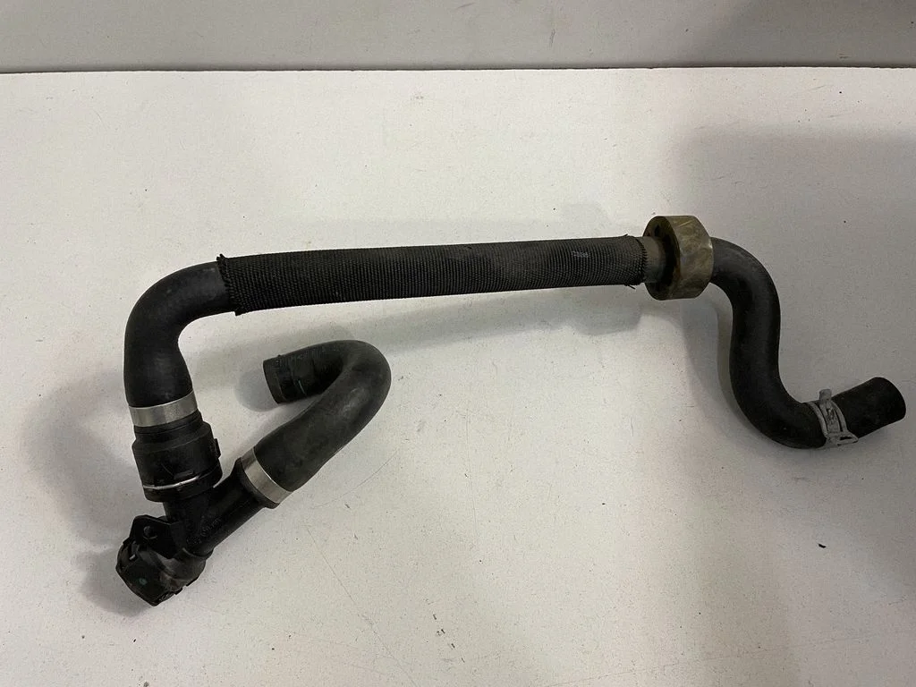 Engine coolant pipe/hose – BMW 3 Series E90 E91 (2005-2012)