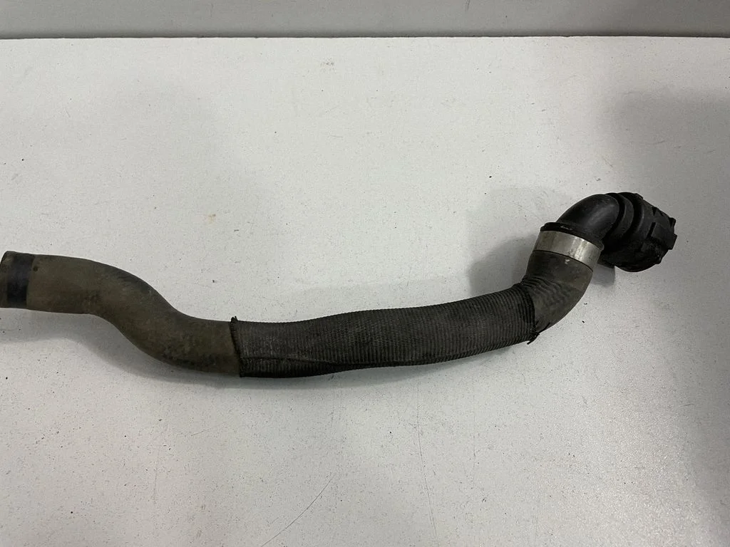 Engine coolant pipe/hose – BMW 1 Series E81 E87 (2004-2011)