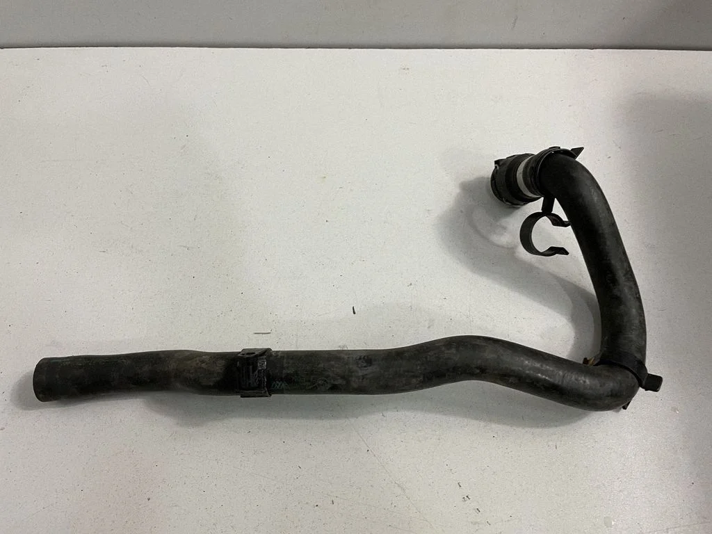 Przewody układu chłodzenia silnika – BMW Seria 1 E81 E87 (2004-2011)