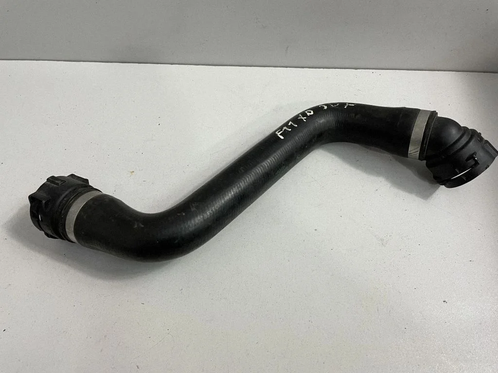 Przewody układu chłodzenia silnika – BMW Seria 5 F10 F11 (2009-2016)