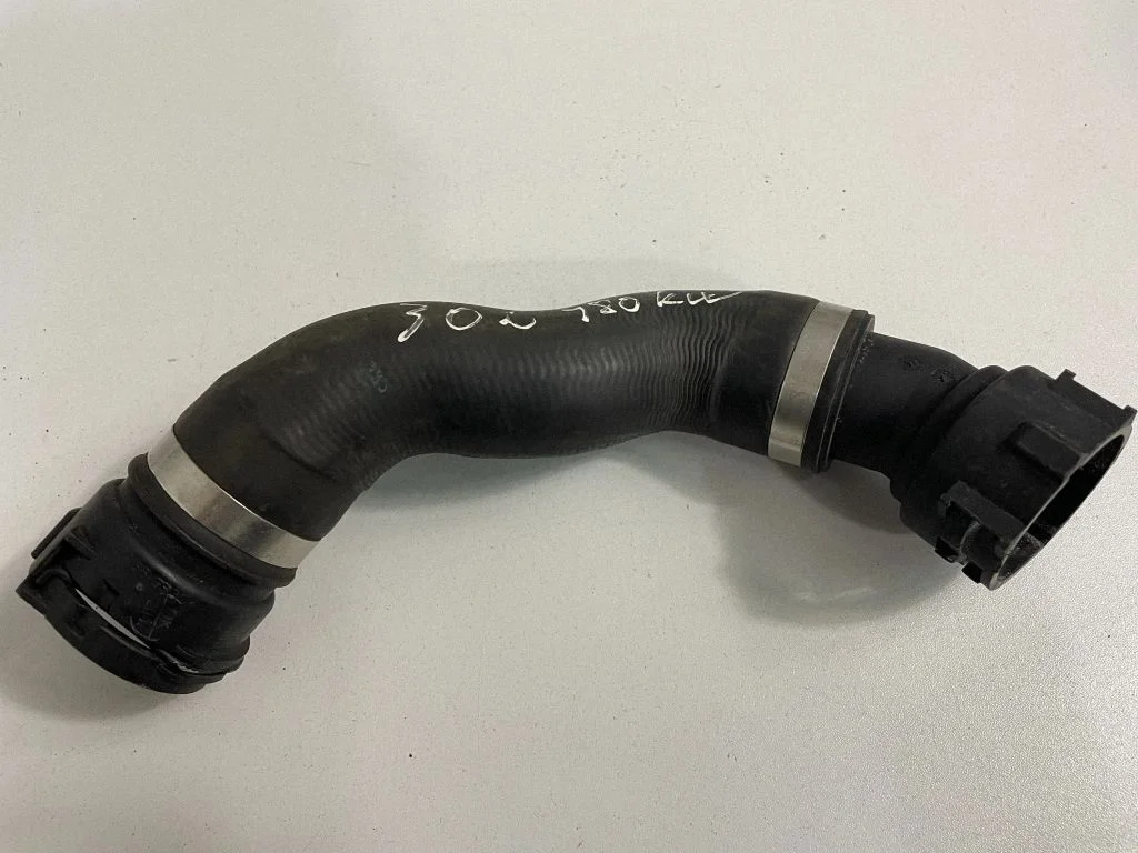 Mootori jahutusvedeliku toru / voolik – BMW 7-seeria F01 F02 F03 F04 (2008-2016)