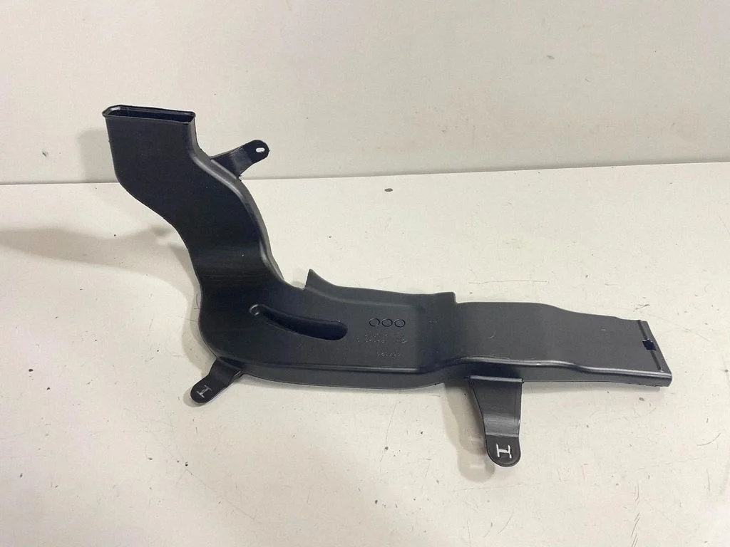 Cabin air duct channel – BMW X6 G06 (2019-)