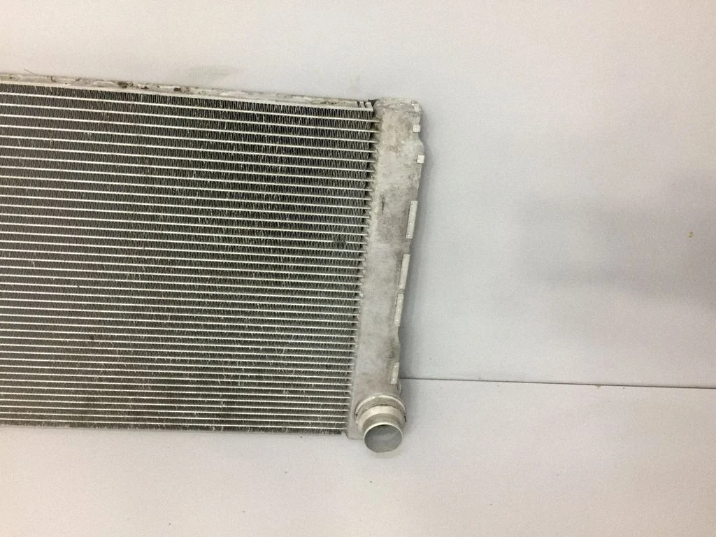 Jahutusvedeliku radiaator – BMW 5-seeria F10 F11 (2009-2016)