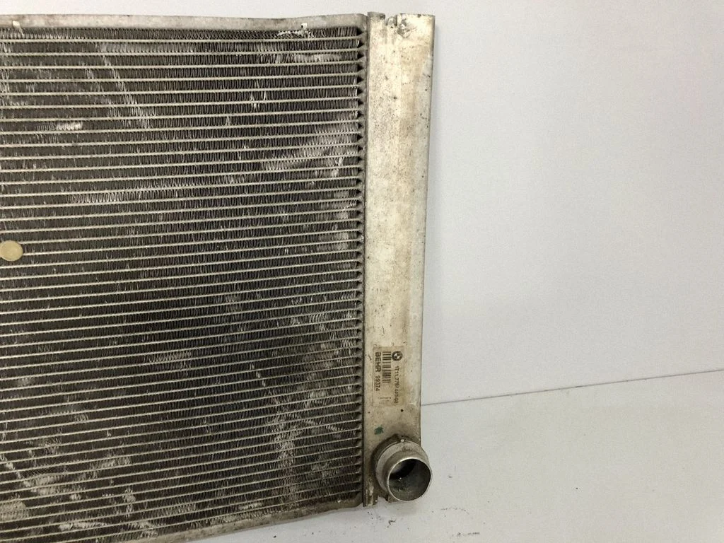 Dzesēšanas šķidruma radiators – BMW 5. sērija E60 E61 (2004-2010)
