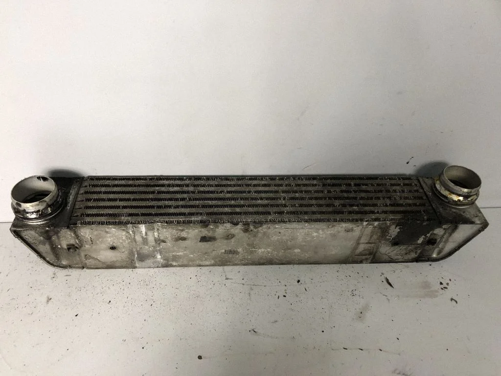 Starpdzesētāja (interkūlera) radiators – BMW 5. sērija E60 E61 (2004-2010)