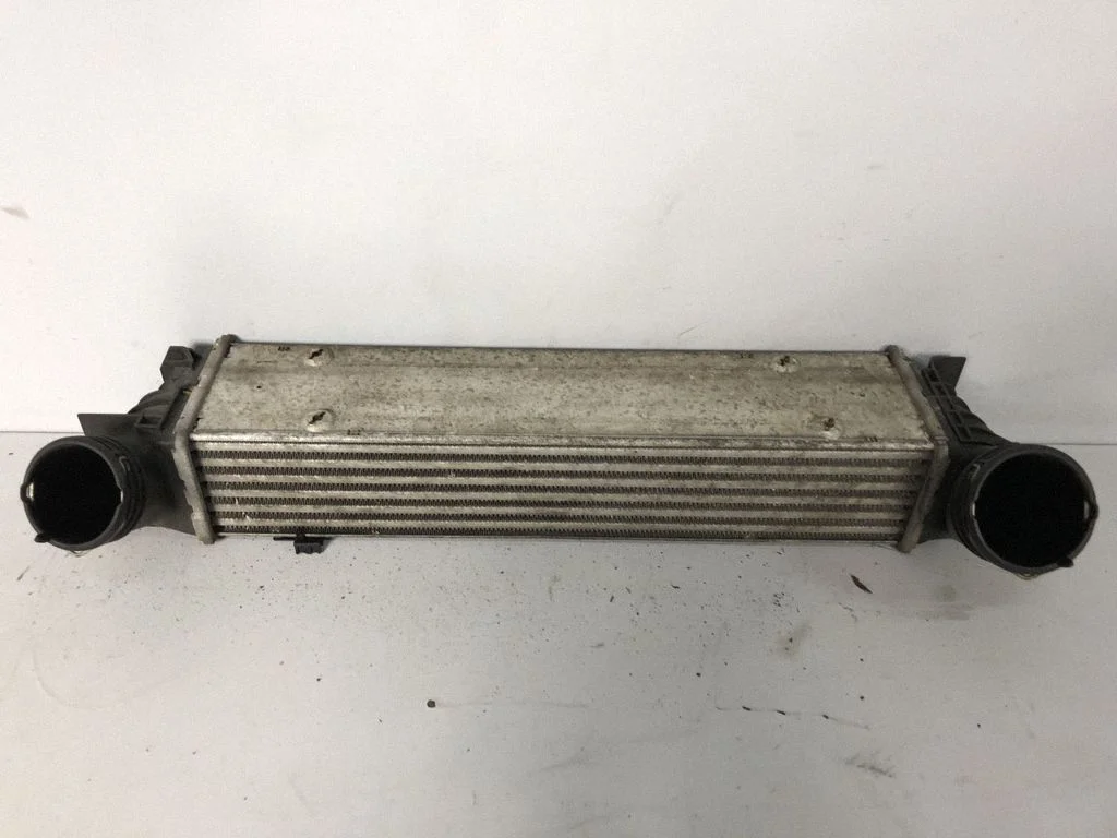 Starpdzesētāja (interkūlera) radiators – BMW 3. sērija E90 E91 (2005-2012)