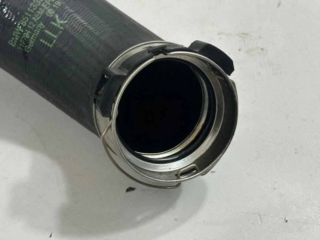 Intercooler hose/pipe 8511338