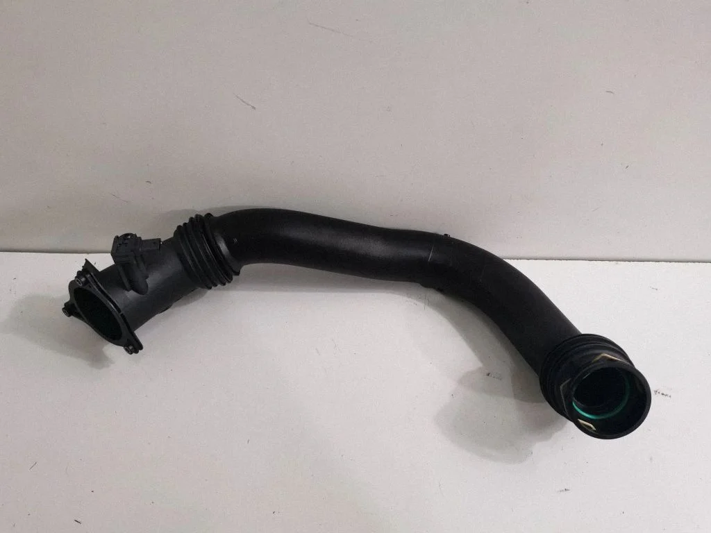 Intercooler hose/pipe