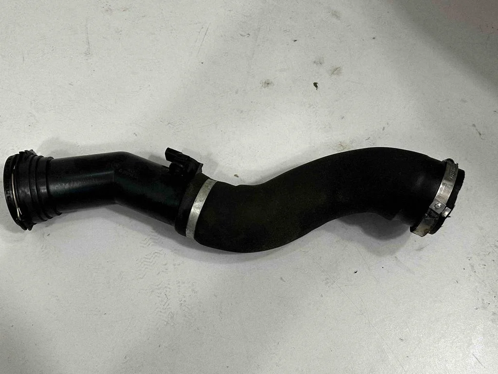 Intercooler hose/pipe 7597588