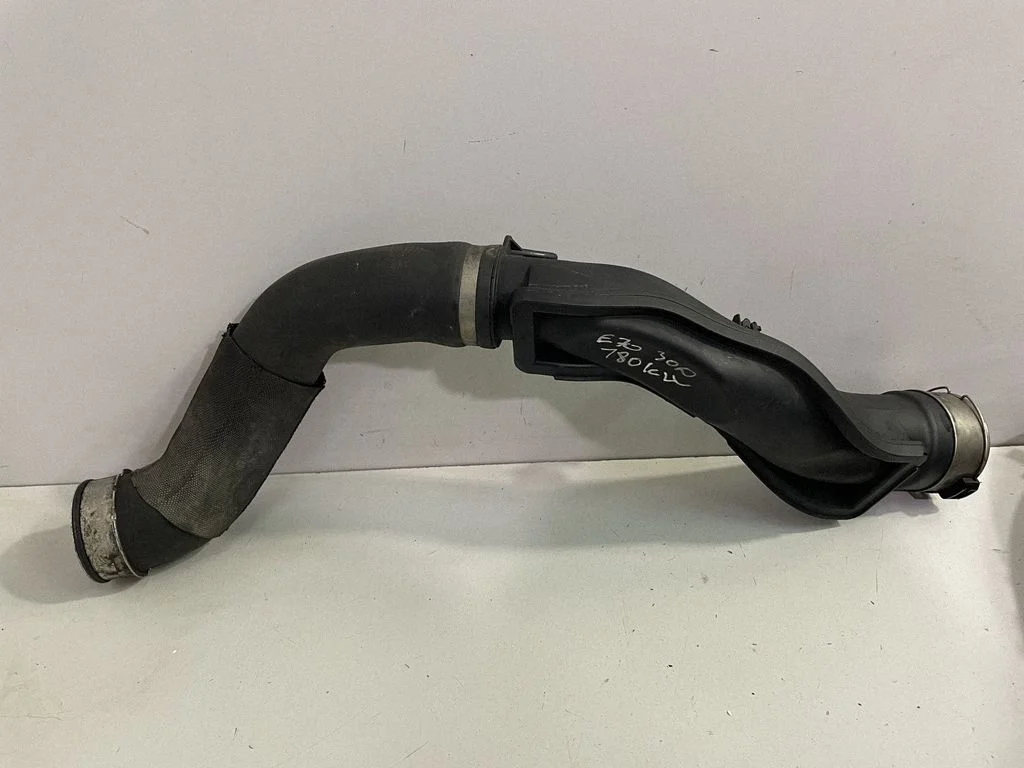 Starpdzesētāja šļūtene (-es)/ caurule (-es) – BMW X6 E71 (2008-2014)