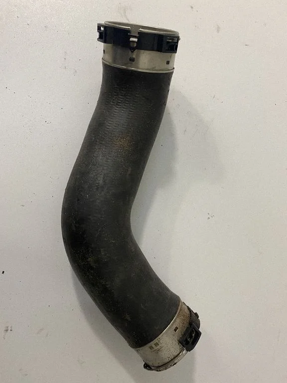 Vahejahuti voolik (-ud)/ toru (-d) – BMW 3-seeria F30 F35 F31 (2012-2018)