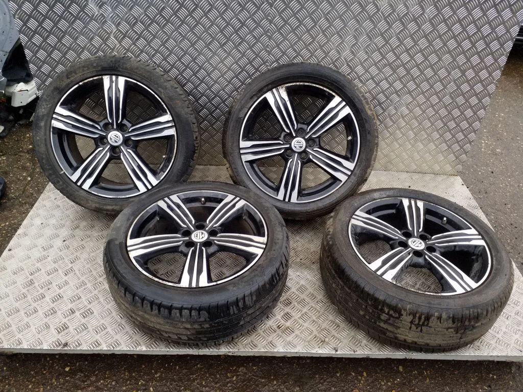 R17 alloy rim 10235593