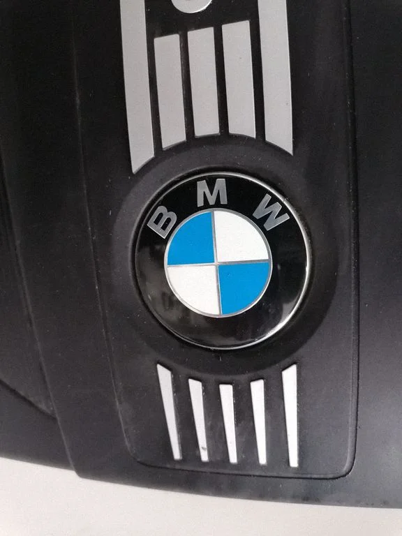 Mootori kate (kaunistus) – BMW 3-seeria F30 F35 F31 (2012-2018)